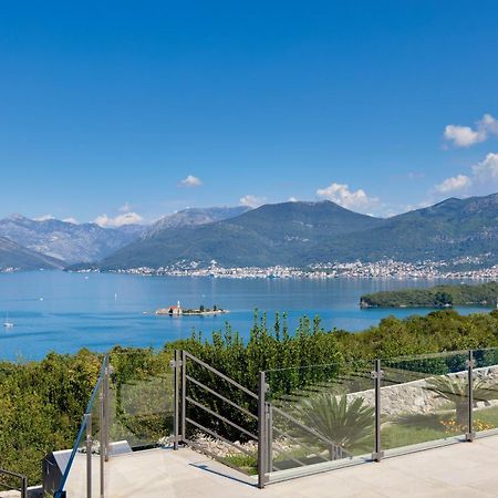 Villa Vista Azzurra تيفات المظهر الخارجي الصورة