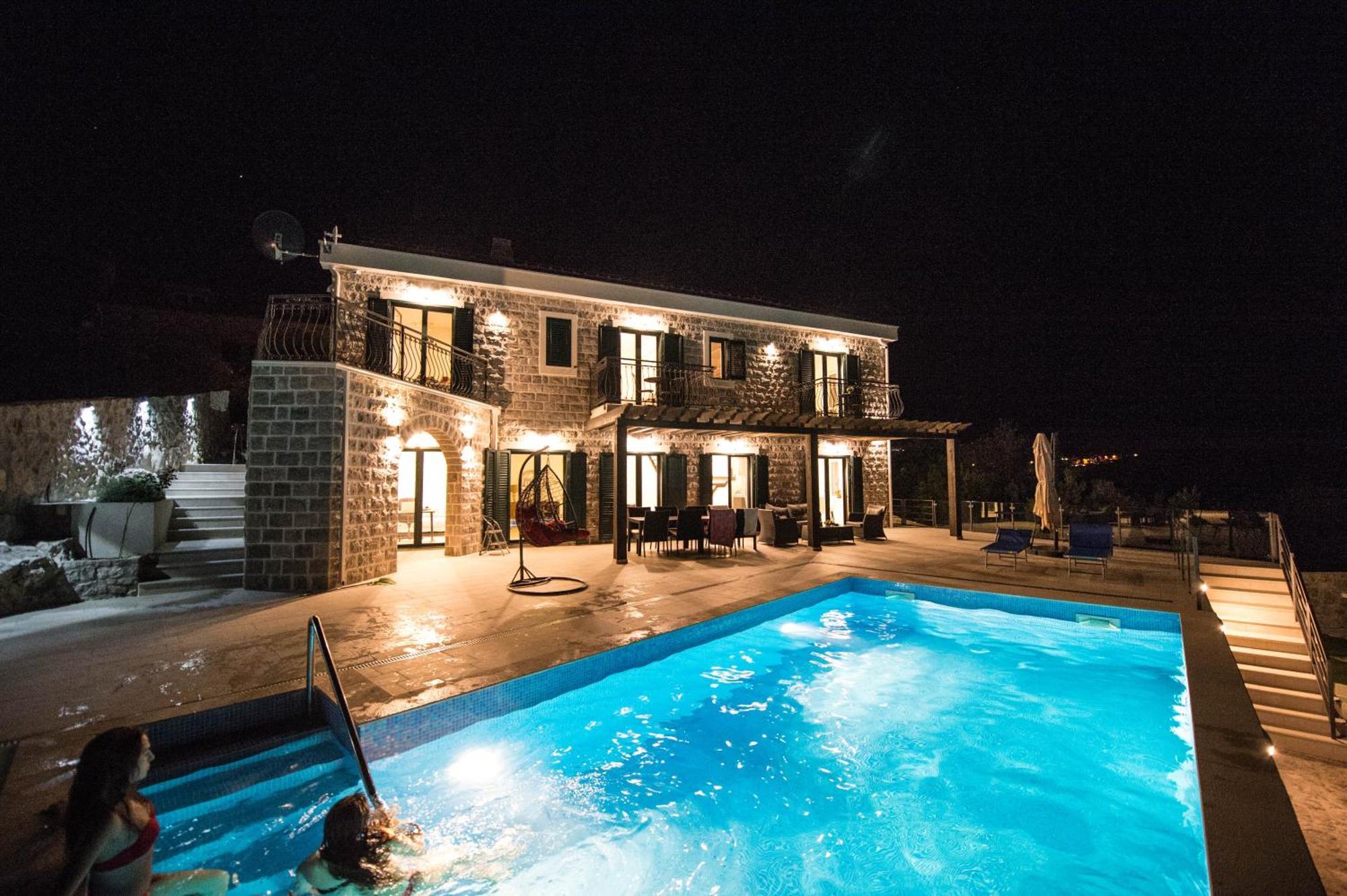 Villa Vista Azzurra تيفات المظهر الخارجي الصورة
