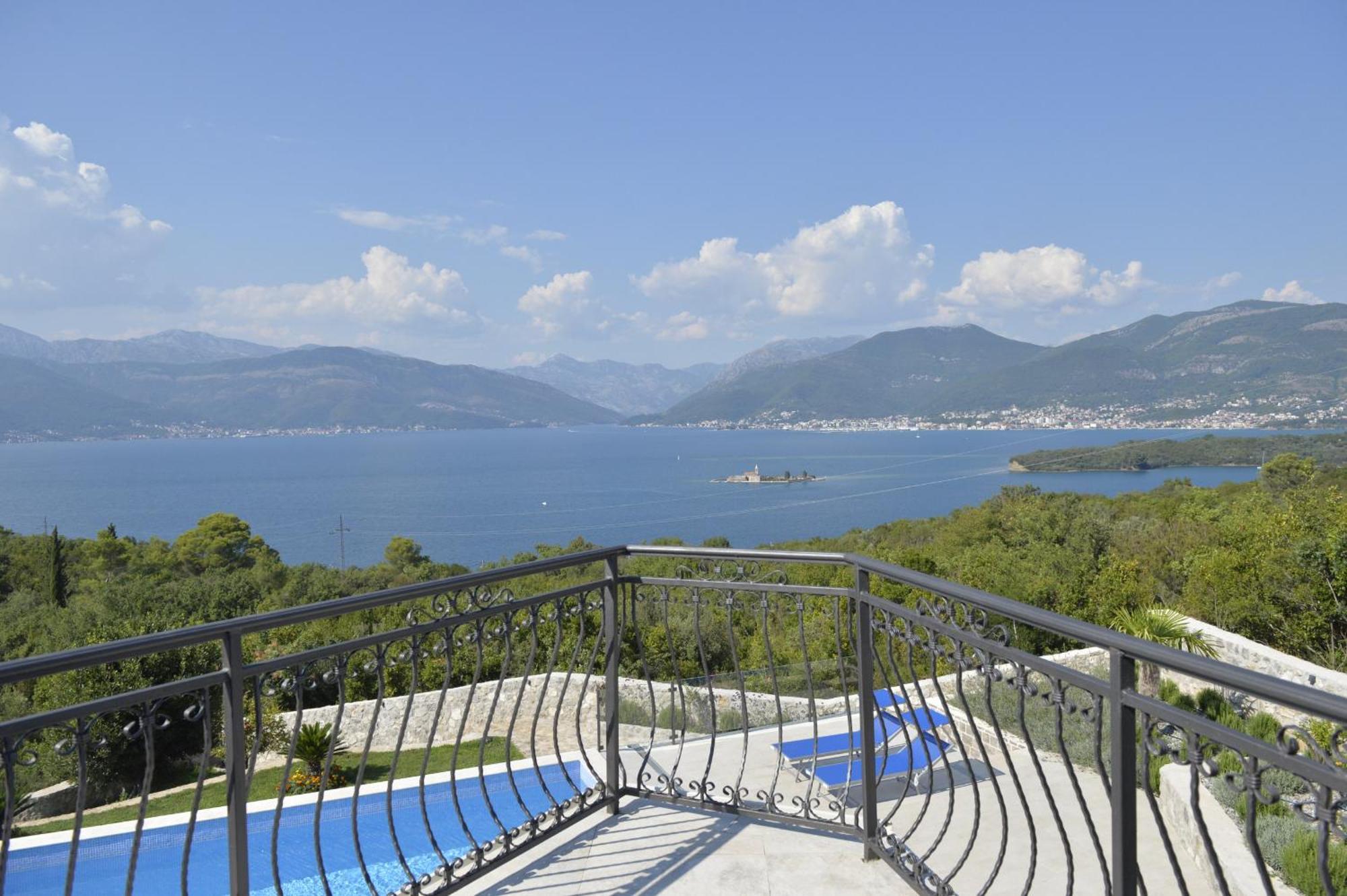 Villa Vista Azzurra تيفات المظهر الخارجي الصورة