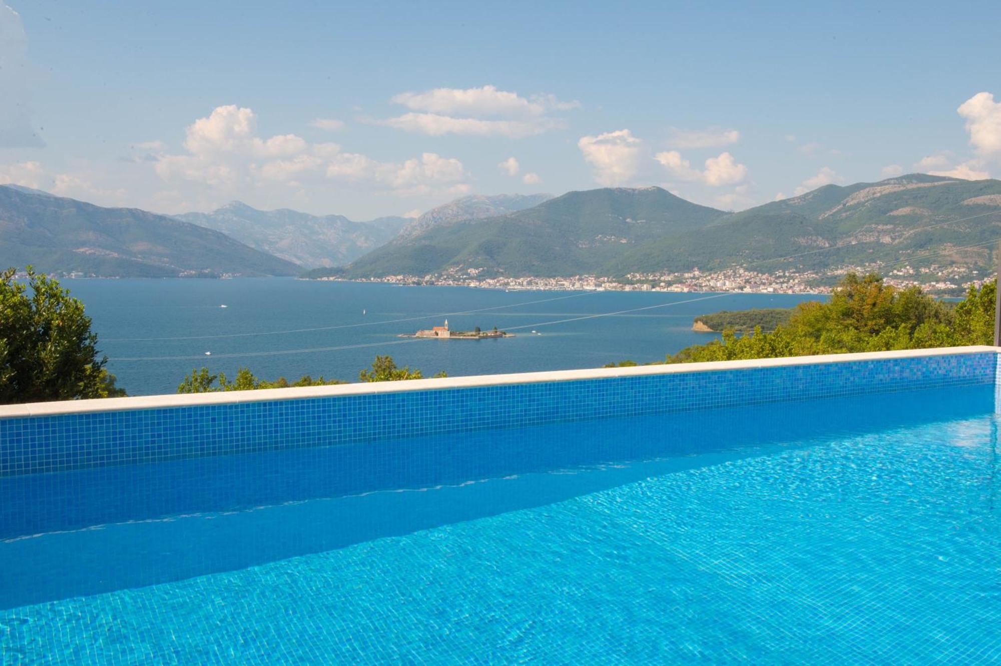 Villa Vista Azzurra تيفات المظهر الخارجي الصورة