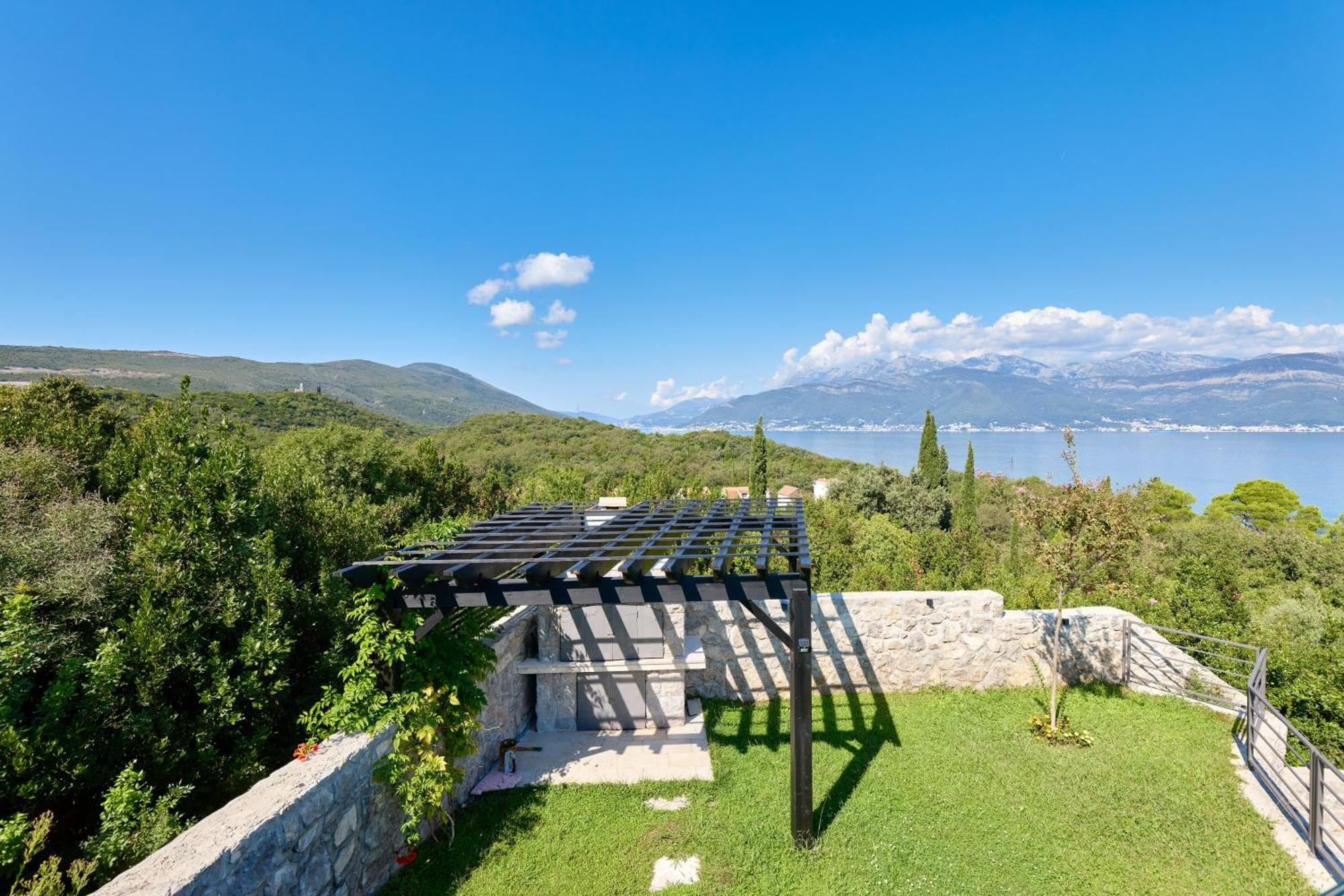 Villa Vista Azzurra تيفات المظهر الخارجي الصورة